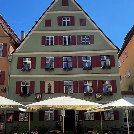 Hotel Goldner Hirsch 3*